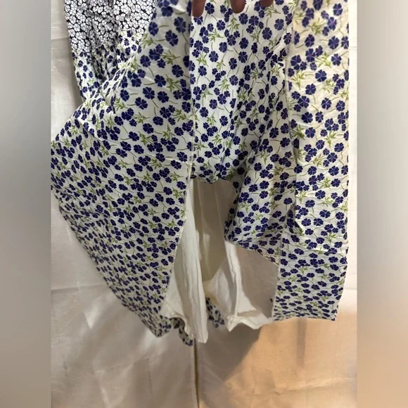 Floral tiered Maxi Dress in Blue and White - Picture 3 of 8